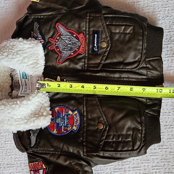 Boys size 3 bomber coat - Picture 11 of 12